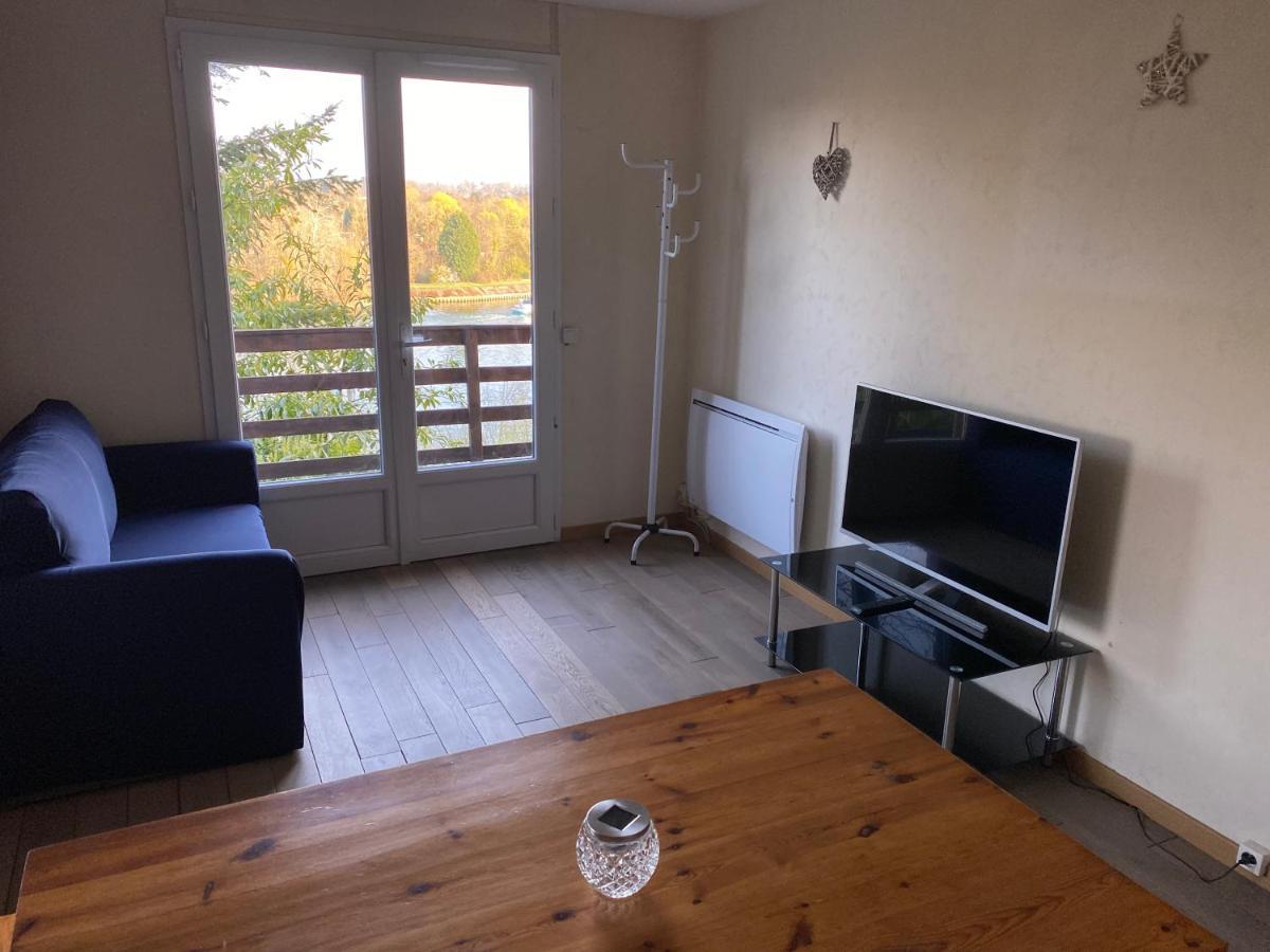 فيلا Le Coudray-Montceauxفي Chalet En Bord De Seine المظهر الخارجي الصورة
