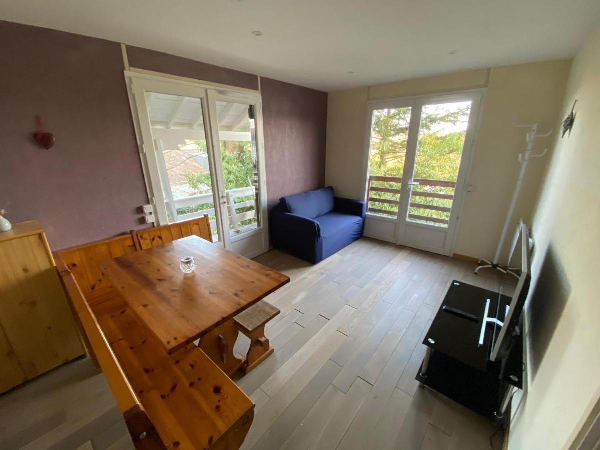 فيلا Le Coudray-Montceauxفي Chalet En Bord De Seine المظهر الخارجي الصورة